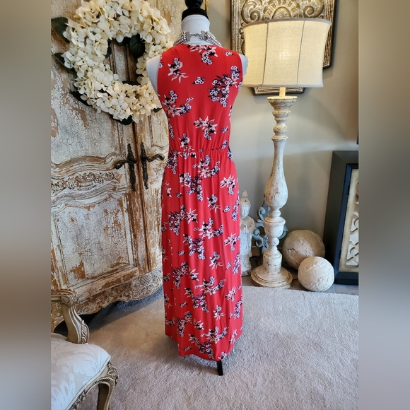 Nicole Miller Coral Red Floral Maxi. XL - Picture 7 of 9
